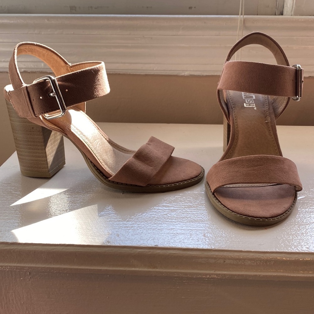 Mauve Suede Heels - 6